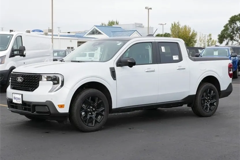 2025 Ford Maverick Lariat photo 1