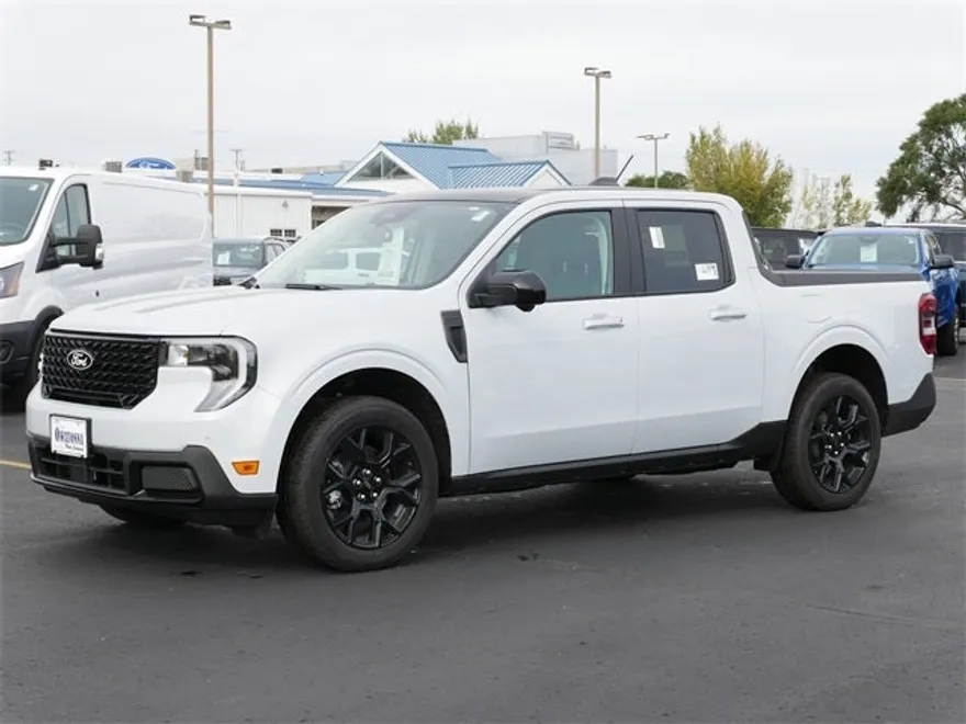 2025 Ford Maverick Lariat photo 1