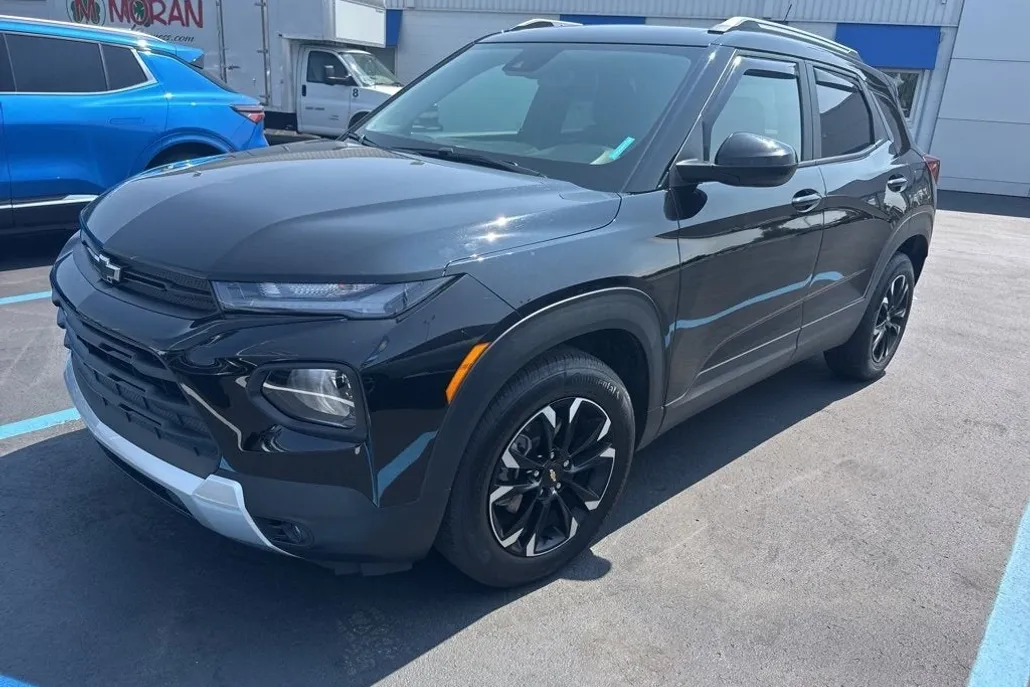 2022 Chevrolet Trailblazer LT photo 1