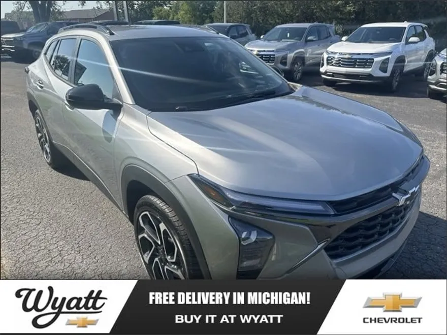 2024 Chevrolet Trax photo 1