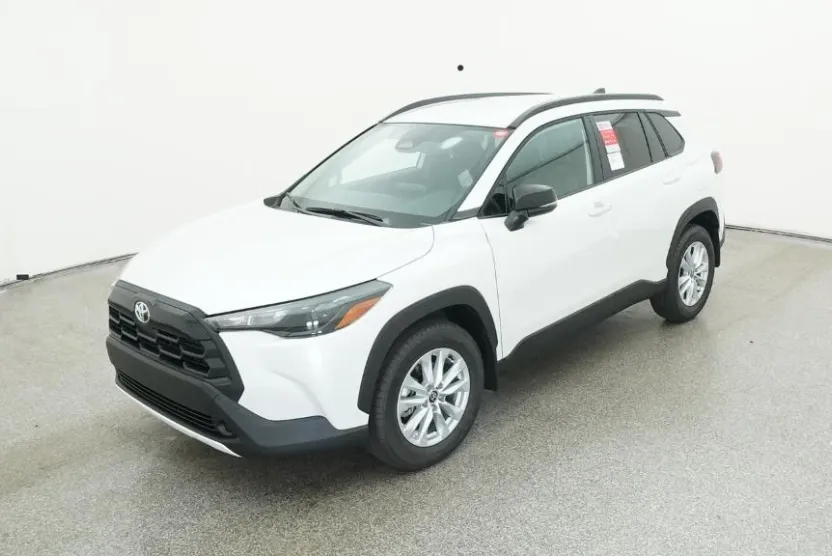 2026 Toyota Corolla Cross LE photo 1
