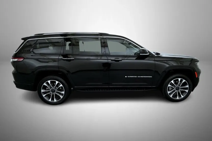 2021 Jeep Grand Cherokee Overland photo 1