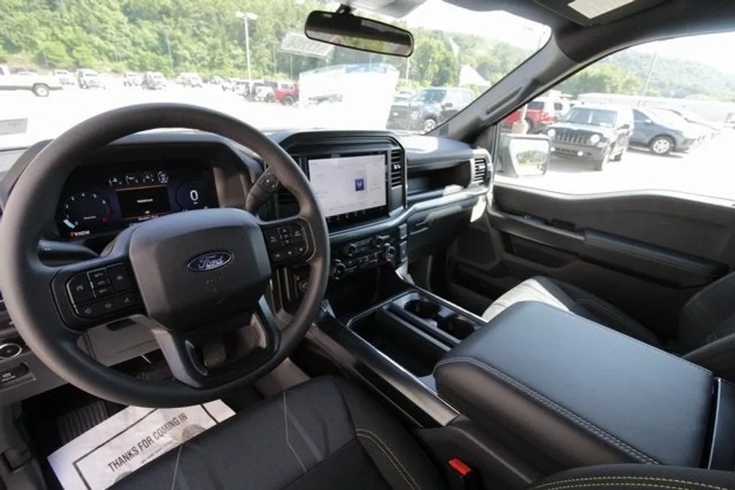 2025 Ford F-150 STX photo 1