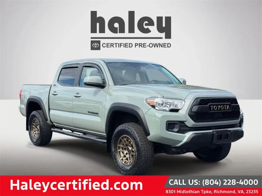 2022 Toyota Tacoma SR5 Double Cab photo 1