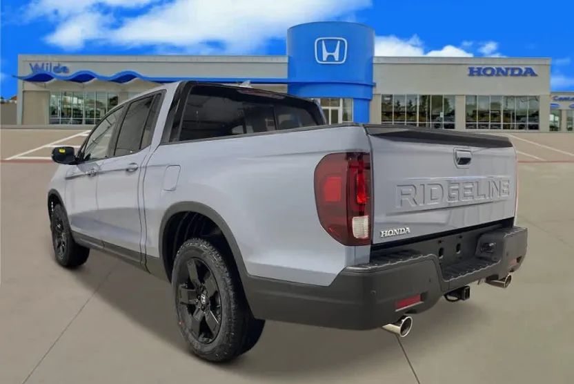 2026 Honda Ridgeline Black Edition photo 1
