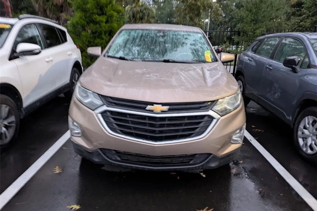 2019 Chevrolet Equinox LT photo 1