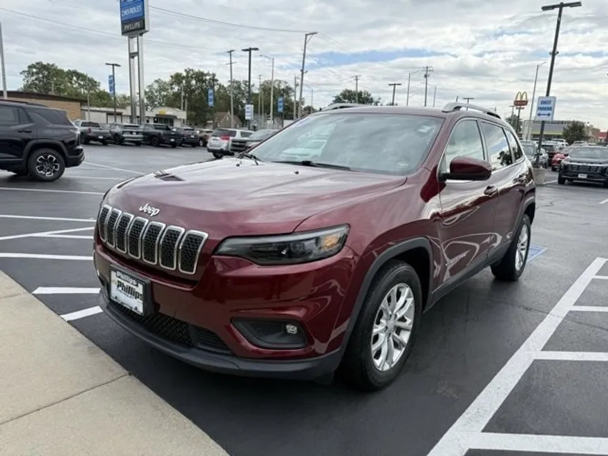 2019 Jeep Cherokee Latitude photo 1