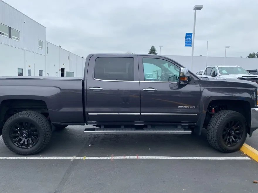 2016 Chevrolet Silverado 2500HD LTZ photo 1
