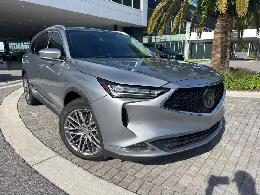 2022 Acura MDX Advance photo 1