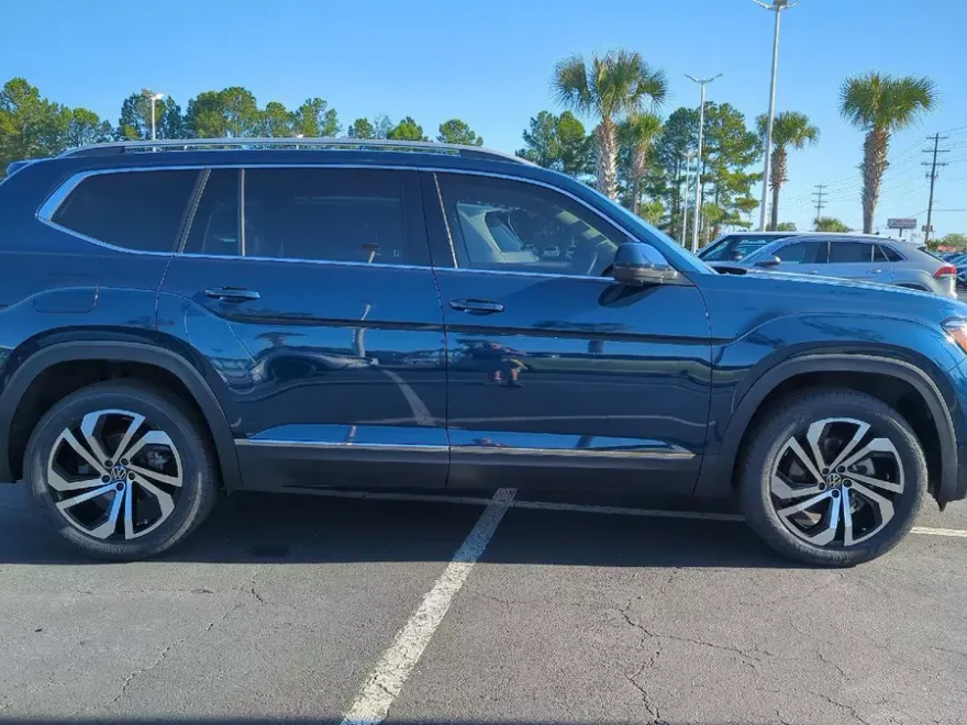 2021 Volkswagen Atlas SEL Premium photo 1