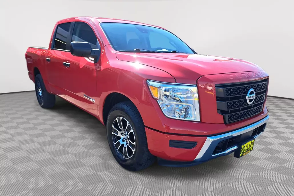2022 Nissan Titan SV photo 1