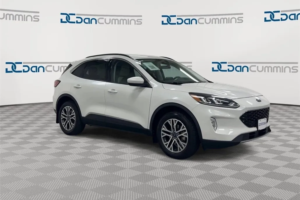 2021 Ford Escape SEL photo 1
