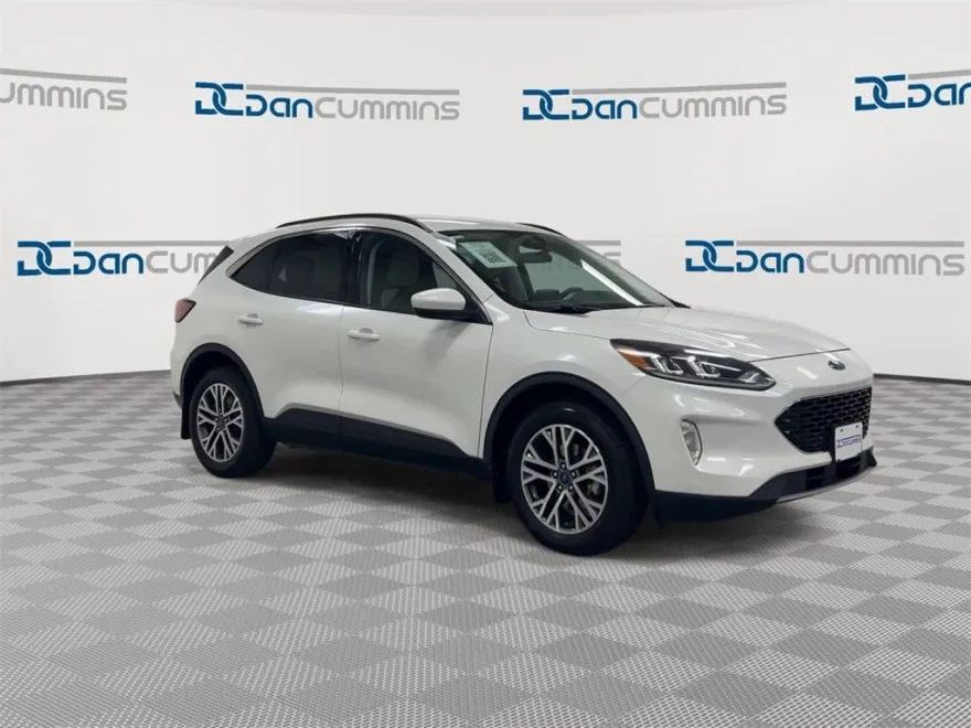 2021 Ford Escape SEL photo 1