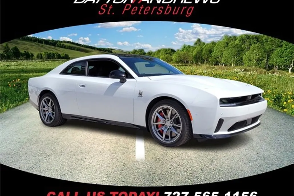 2025 Dodge Charger R/T Scat Pack AWD photo 1