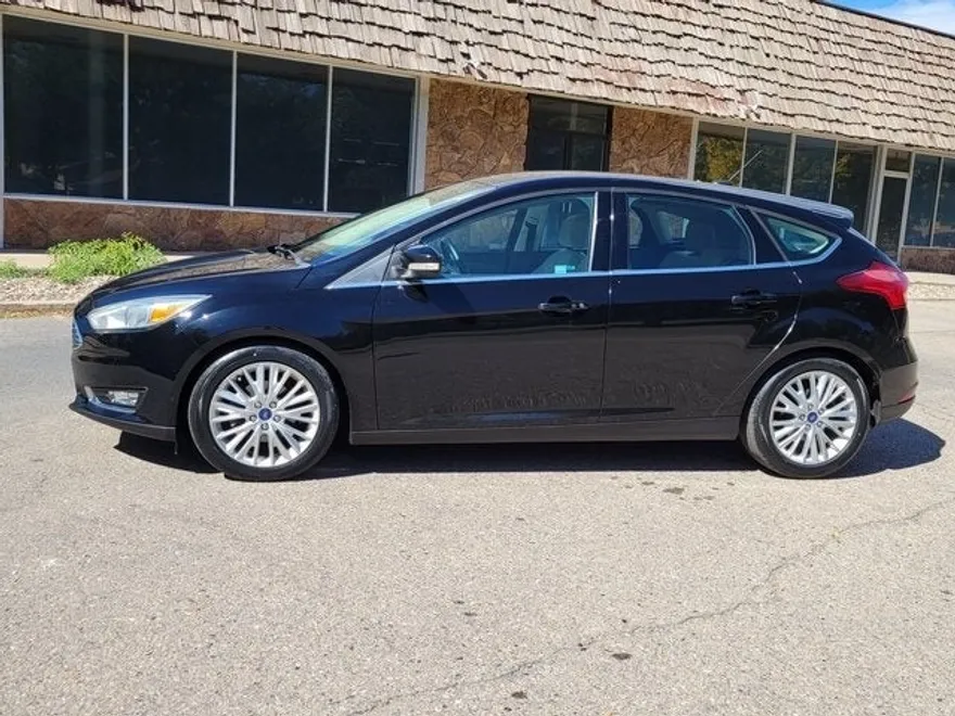 2016 Ford Focus Titanium photo 1