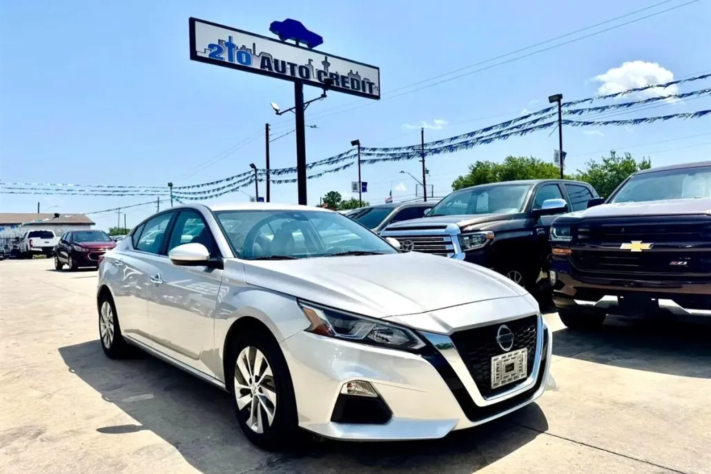 2021 Nissan Altima 2.5 photo 1