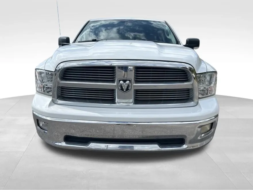 2012 Ram 1500 SLT photo 1