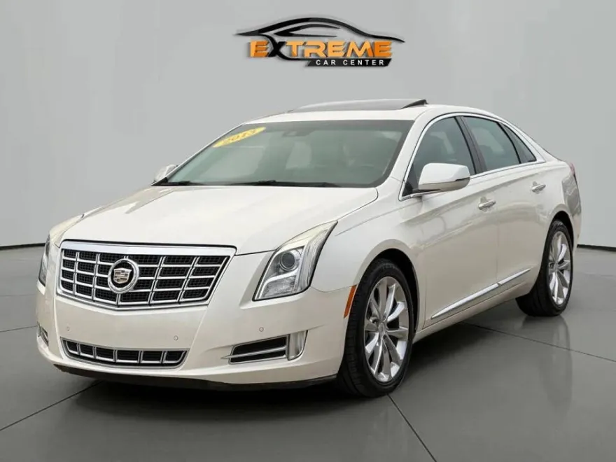 2013 Cadillac XTS Luxury photo 1