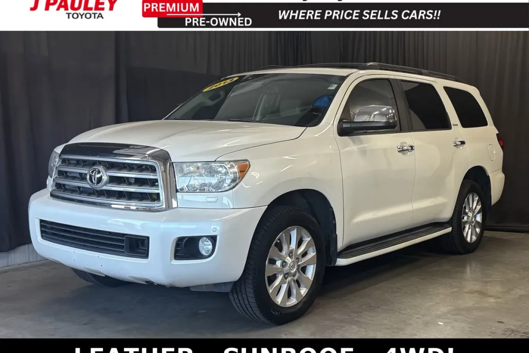 2013 Toyota Sequoia Platinum photo 1