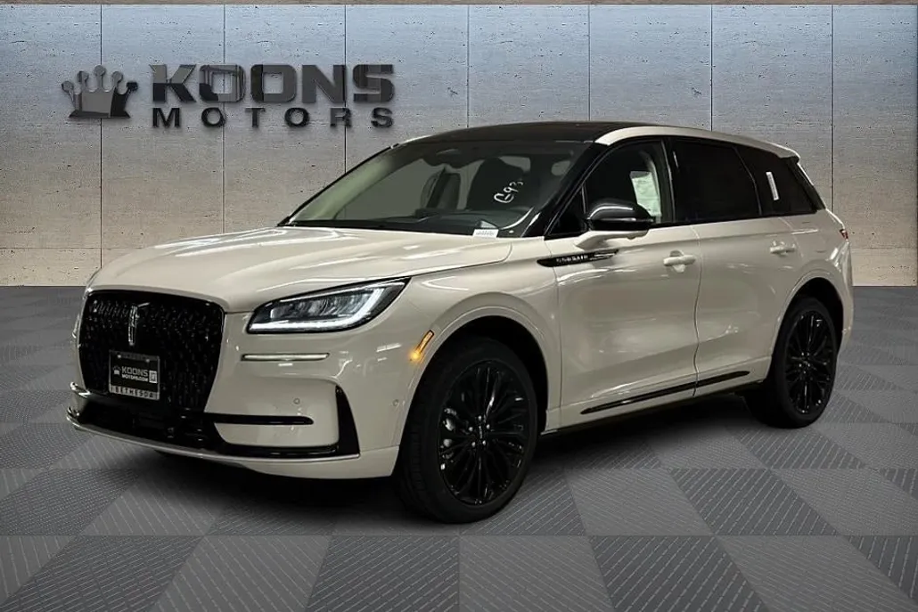 2024 Lincoln Corsair Premiere photo 1
