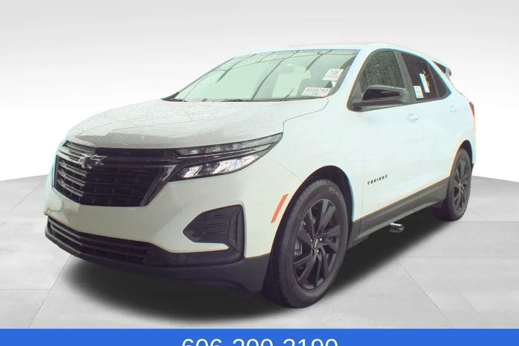 2024 Chevrolet Equinox LS photo 1