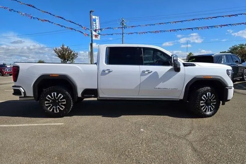 2025 Gmc Sierra 3500 HD Denali Ultimate photo 1