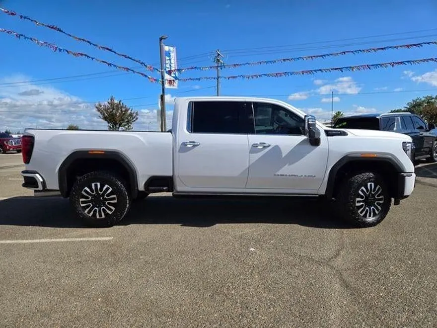 2025 Gmc Sierra 3500 HD Denali Ultimate photo 1