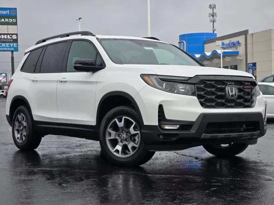 2022 Honda Passport TrailSport photo 1