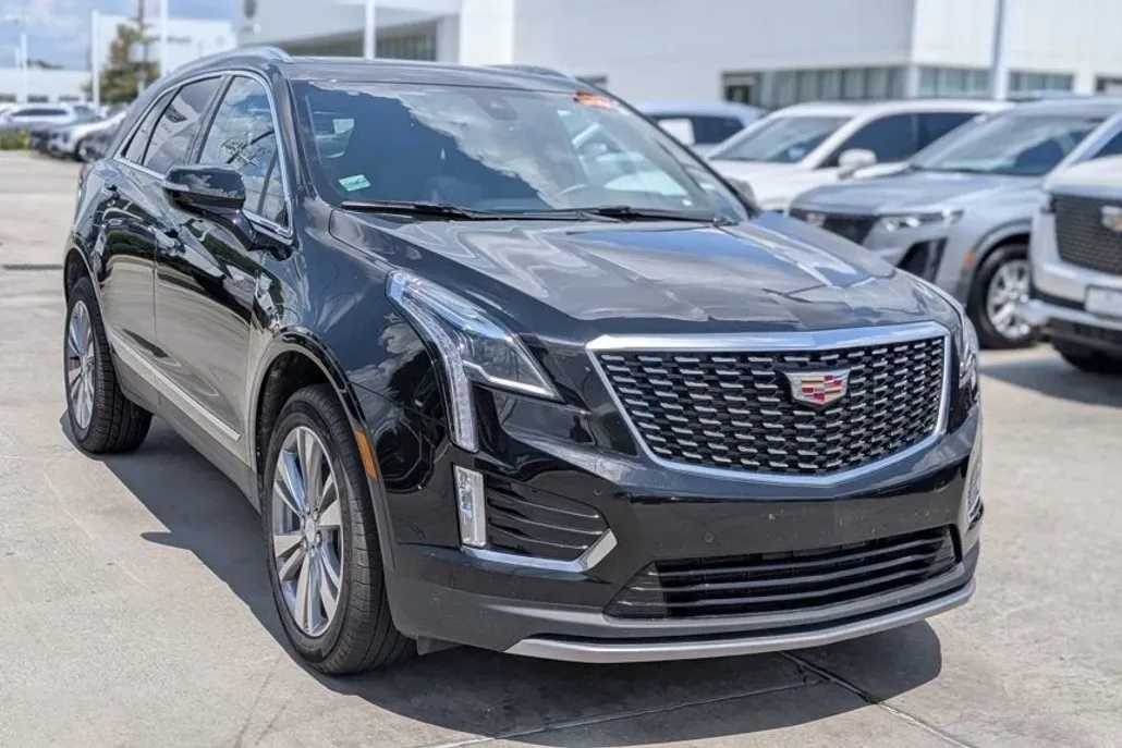 2025 Cadillac XT5 Premium Luxury photo 1