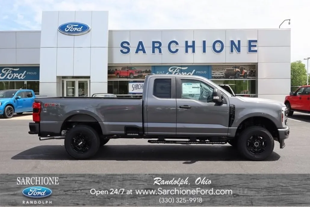 2025 Ford F-250 photo 1