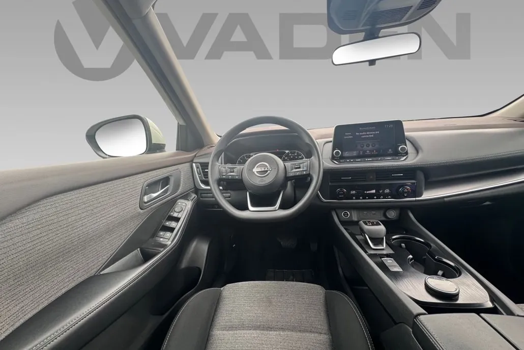 2023 Nissan Rogue SV AWD photo 1
