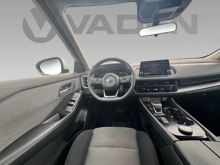 2023 Nissan Rogue SV AWD photo 1
