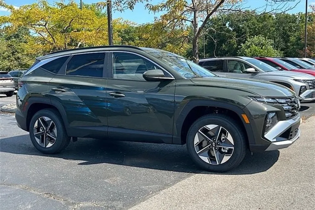 2026 Hyundai Tucson SEL photo 1