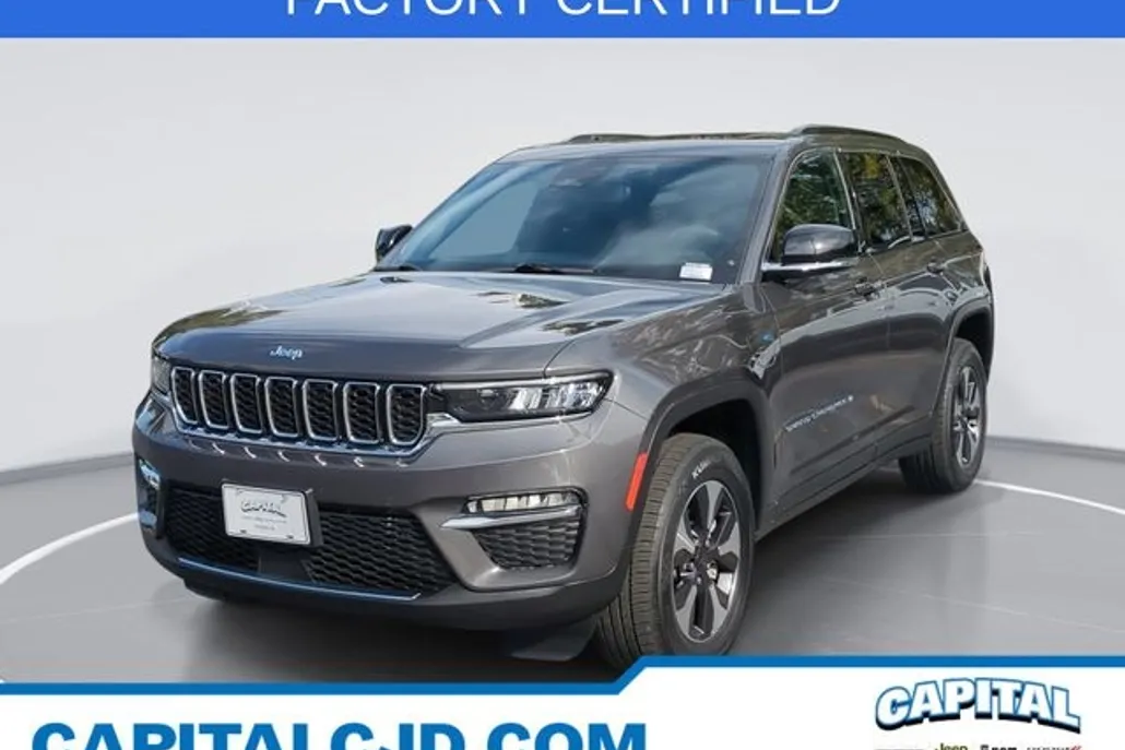 2024 Jeep Cherokee Limited 4xe photo 1