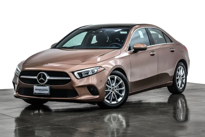 2022 Mercedes Benz A 220 photo 1