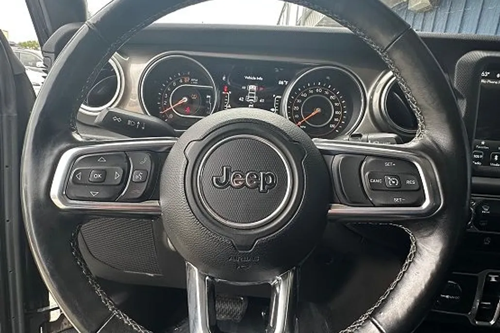 2018 Jeep Wrangler Unlimited Sahara photo 1