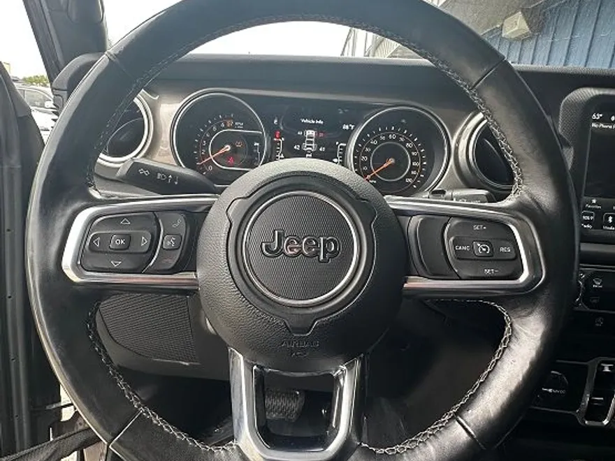 2018 Jeep Wrangler Unlimited Sahara photo 1
