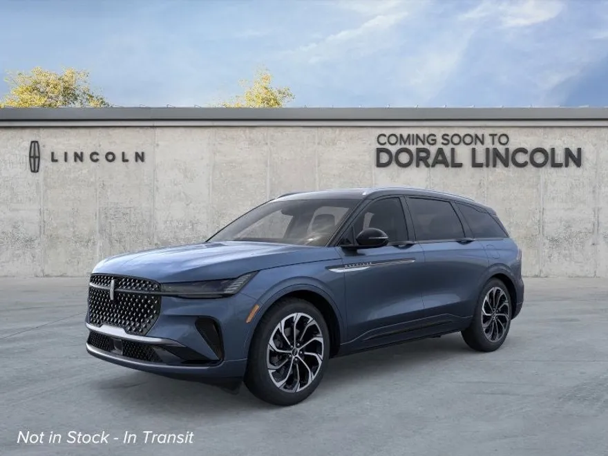 2025 Lincoln Nautilus Reserve photo 1
