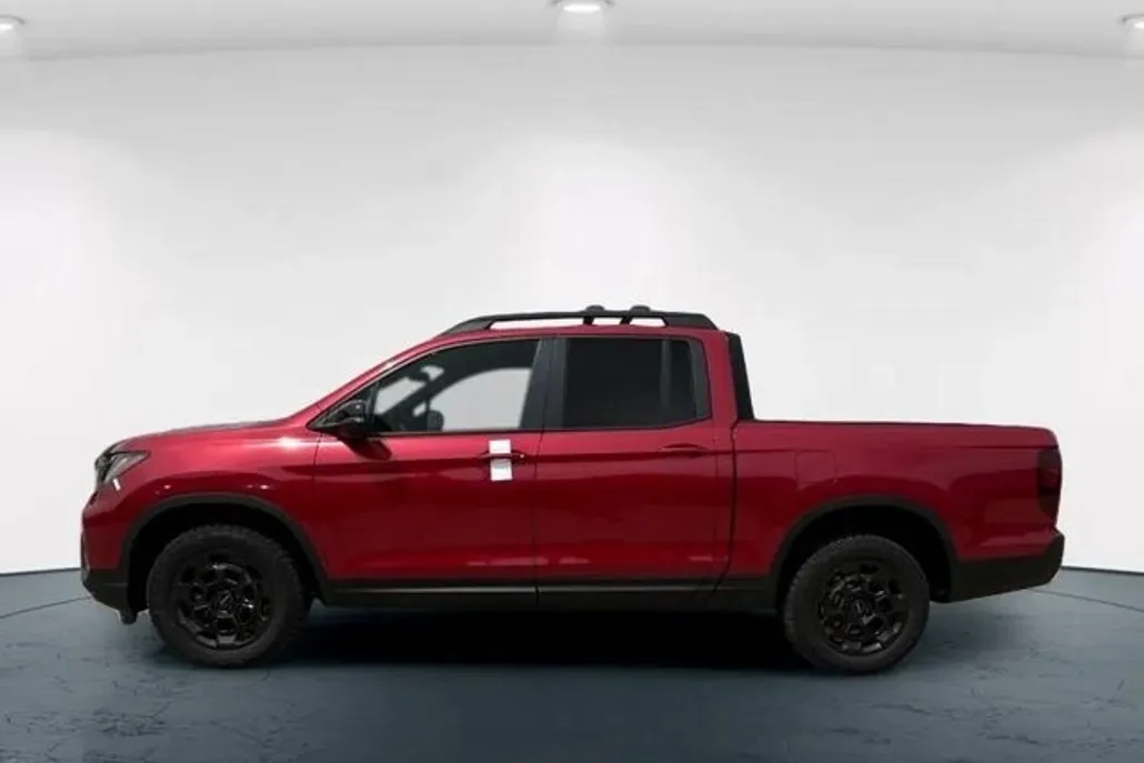 2025 Honda Ridgeline TrailSport photo 1