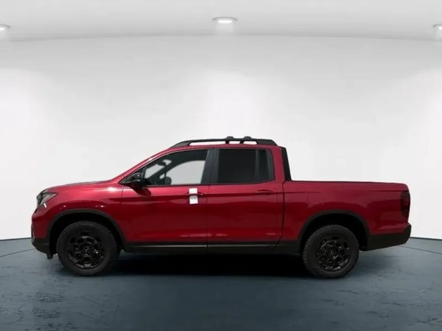 2025 Honda Ridgeline TrailSport photo 1