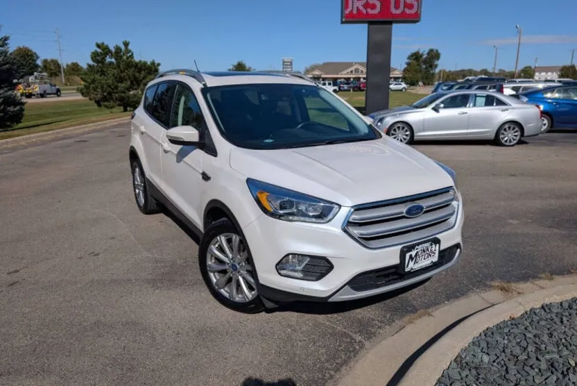 2018 Ford Escape Titanium photo 1