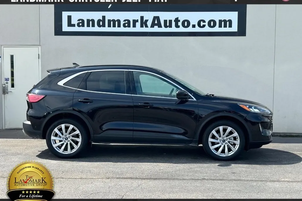 2021 Ford Escape Titanium photo 1