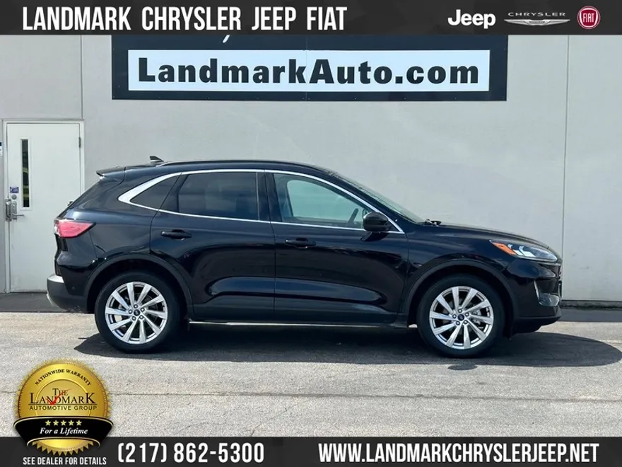 2021 Ford Escape Titanium photo 1