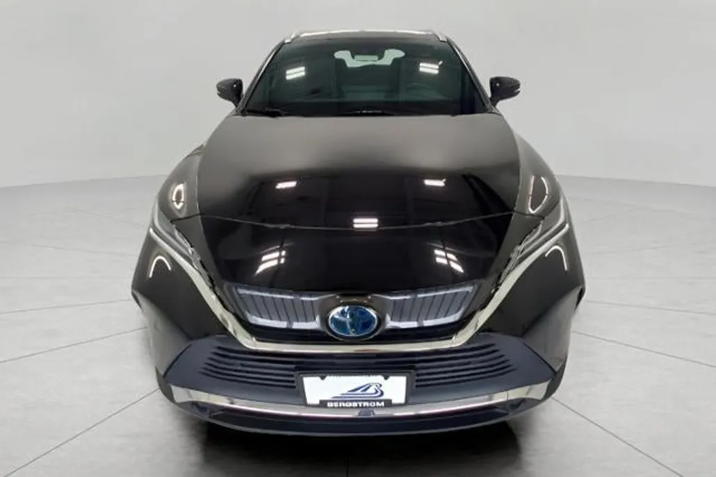 2021 Toyota Venza LE photo 1