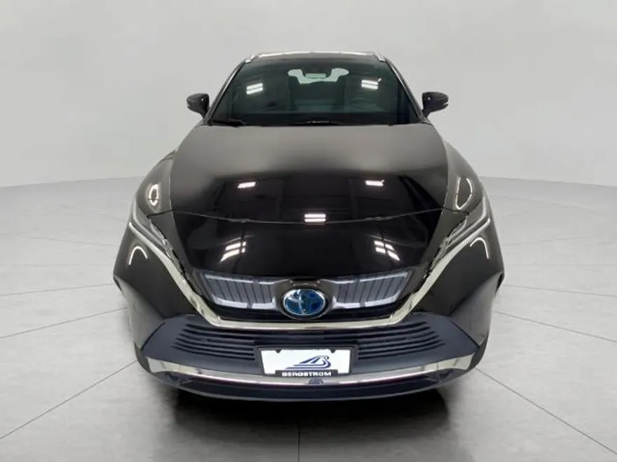 2021 Toyota Venza LE photo 1