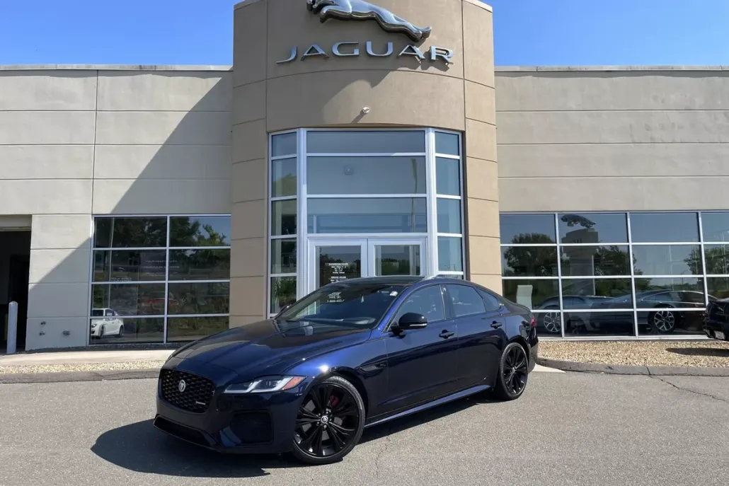 2024 Jaguar XF P300 R-Dynamic SE photo 1