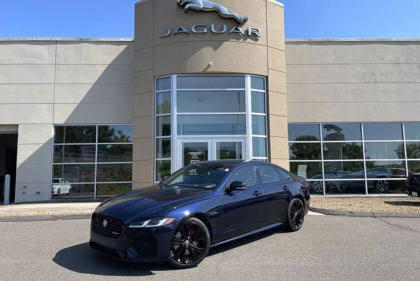 2024 Jaguar XF P300 R-Dynamic SE photo 1