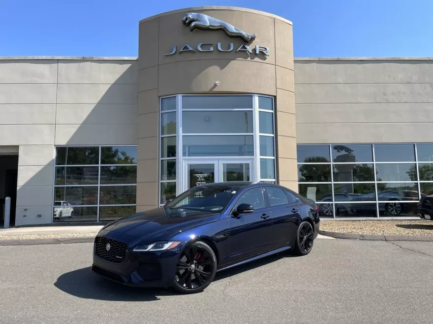 2024 Jaguar XF P300 R-Dynamic SE photo 1