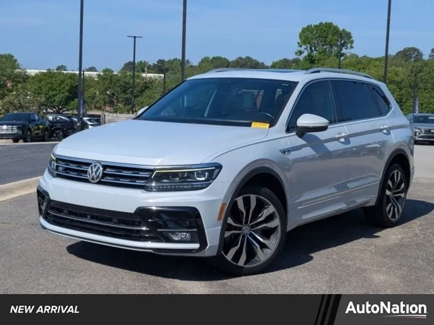 2018 Volkswagen Tiguan SEL Premium photo 1