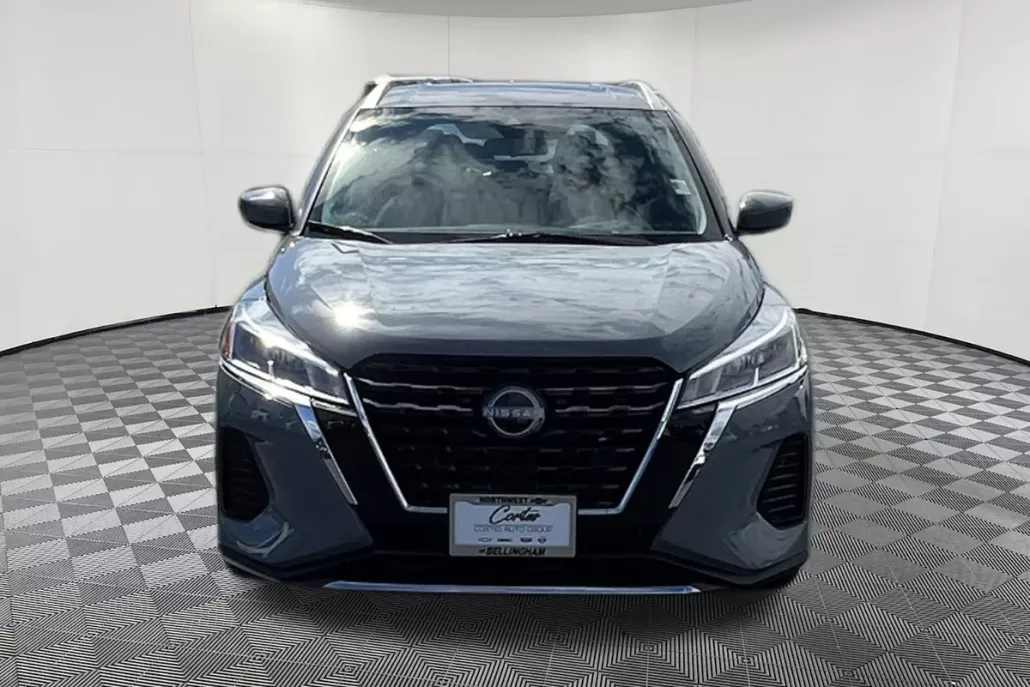 2024 Nissan Kicks SV photo 1